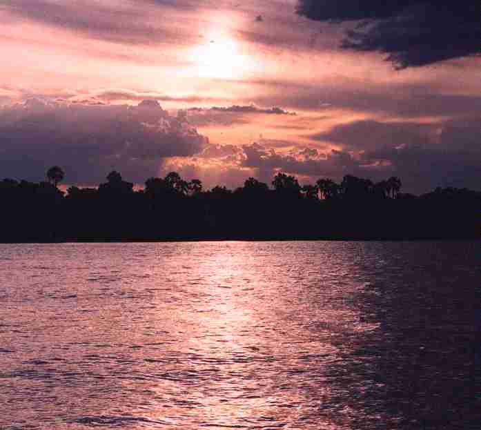 Coucher de soleil sur le Zambze.